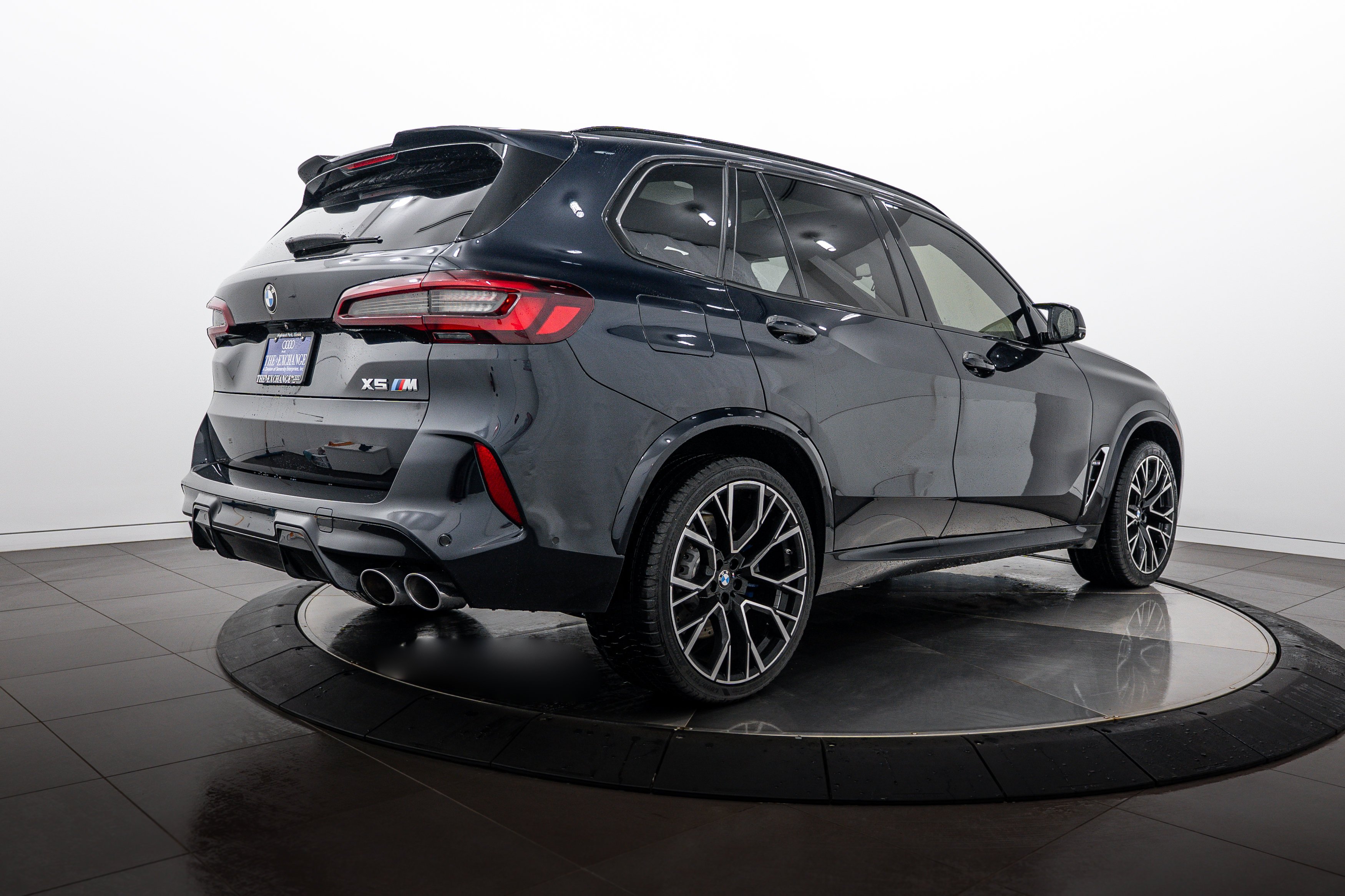Used 2021 Carbon Black Metallic BMW  image 4