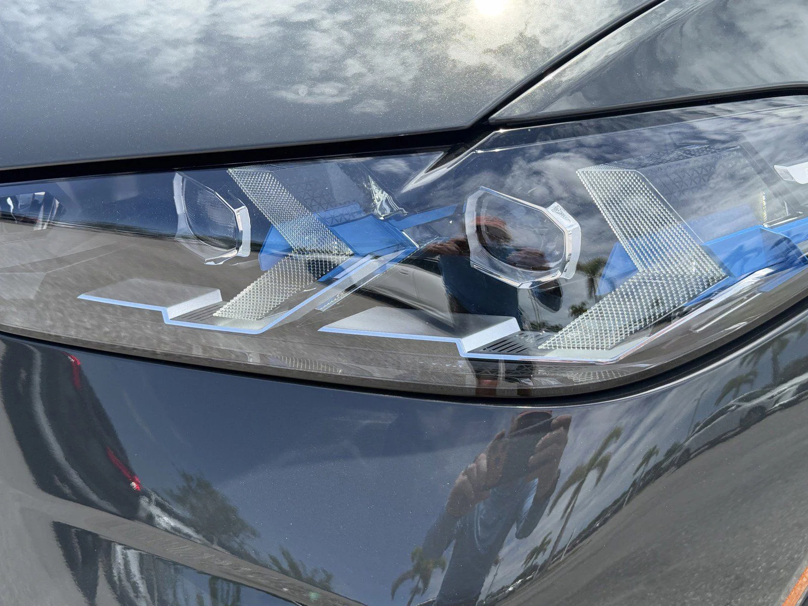 New 2026 Dravit Grey Metallic BMW sDrive40i image 9