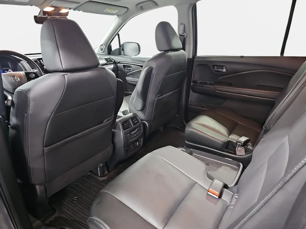 Used 2022  Honda Touring image 13