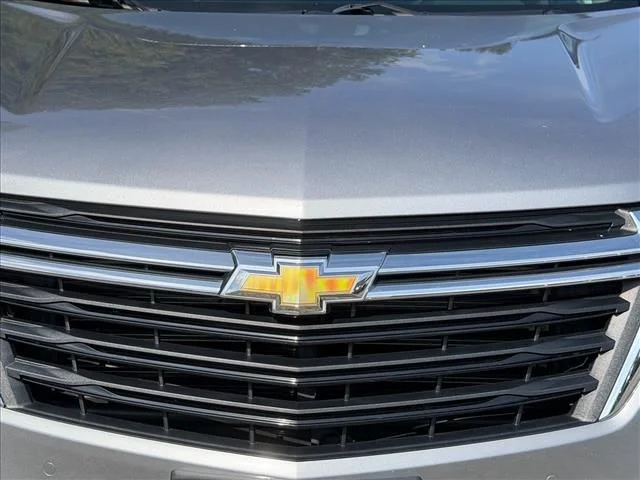 Used 2024 Gray Chevrolet LT image 8