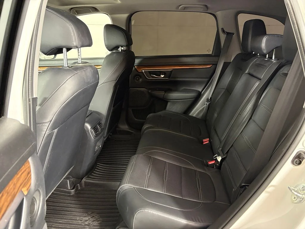 Used 2021 White Honda EX-L image 38