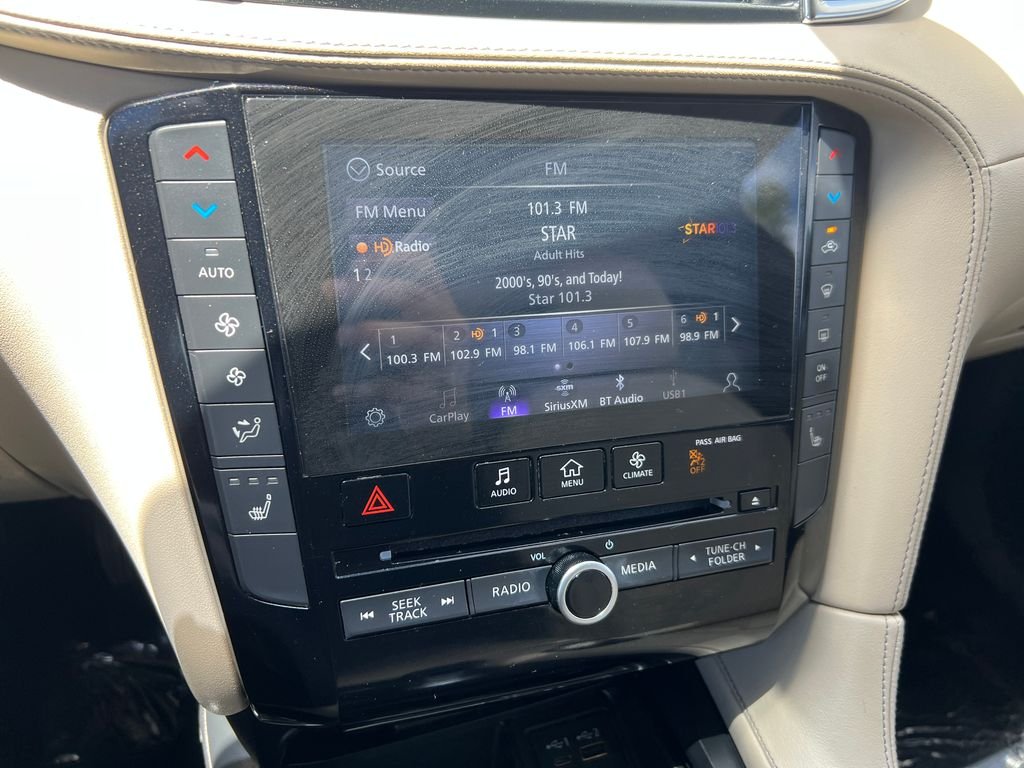 Used 2020 Gray INFINITI LUXE image 26