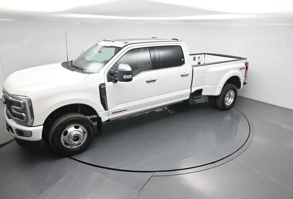 New 2026 White Ford Platinum image 41
