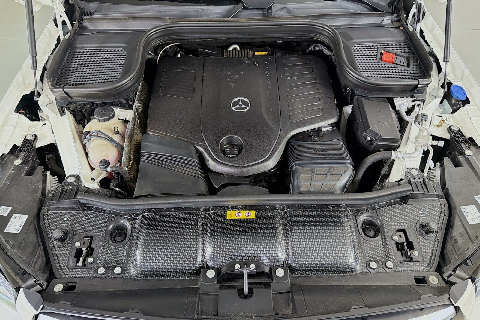 Certified Used 2024 Polar White Mercedes-Benz 450 image 13