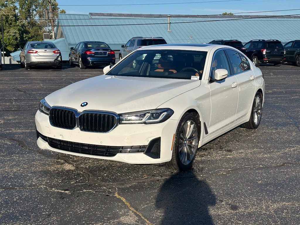 Used 2021 Alpine White BMW 530i xDrive image 1