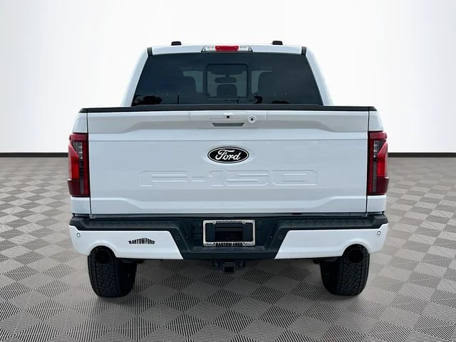 New 2026 Oxford White Ford XLT image 5