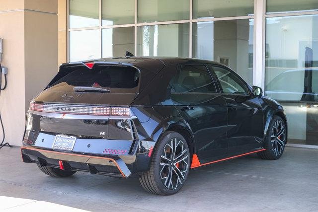 2025 Hyundai IONIQ 5 N - Photo 8