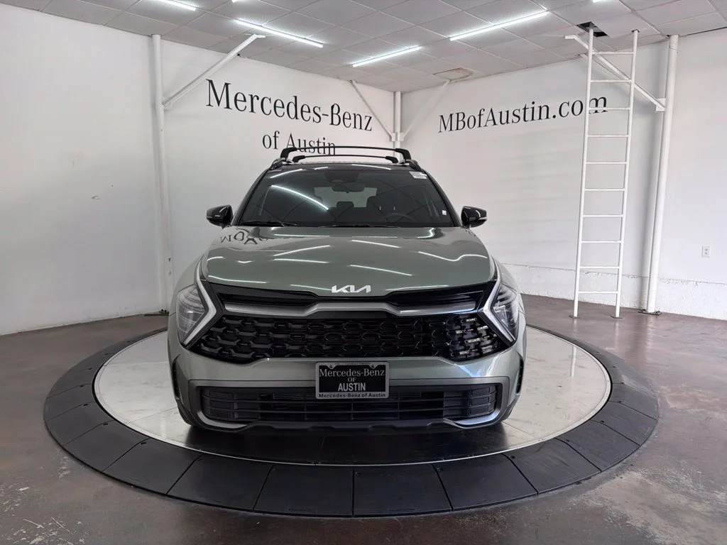Used 2024 Green Kia X-Line image 2