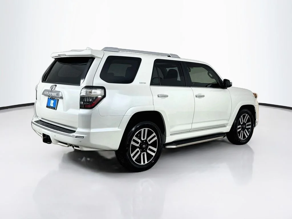 Used 2019 Blizzard Pearl Toyota Limited image 7