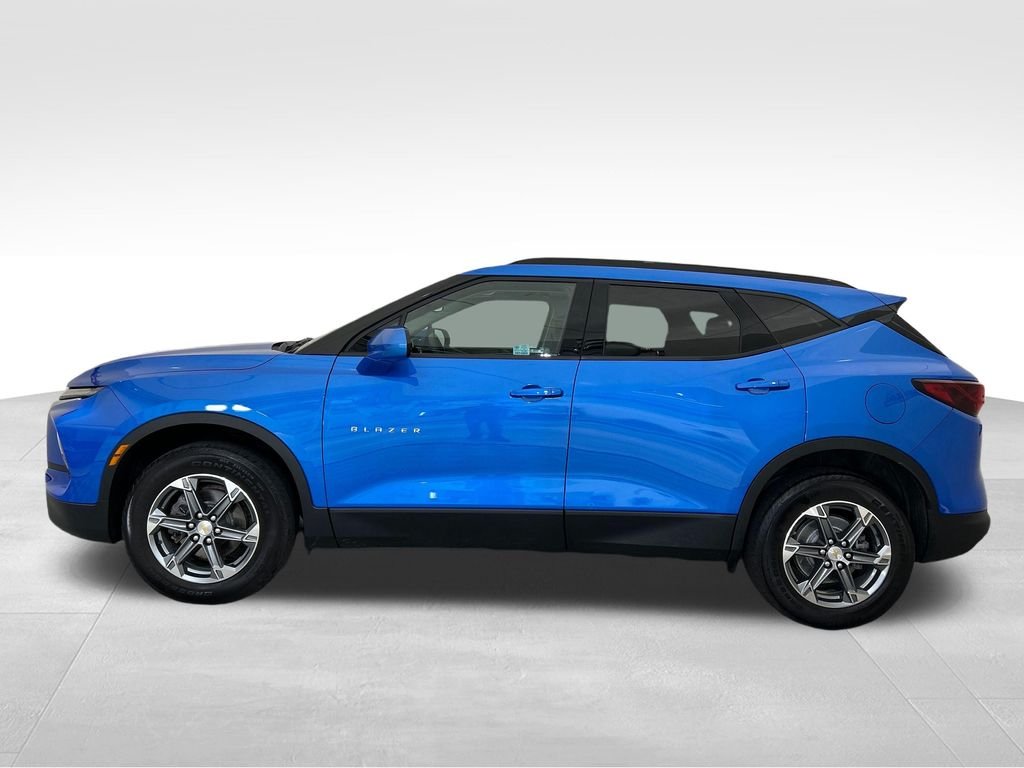 Used 2024 Blue Chevrolet LT image 2