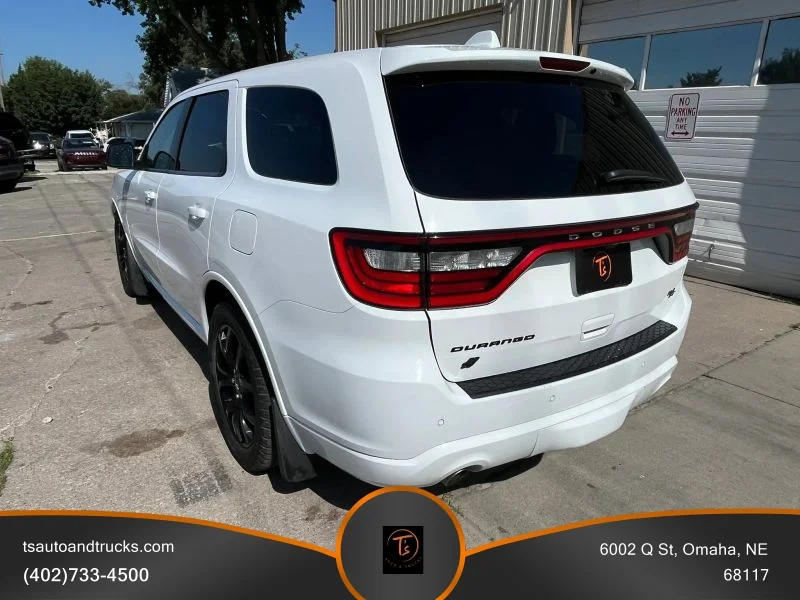 Used 2019 White Dodge R/T Sport Utility 4D image 5