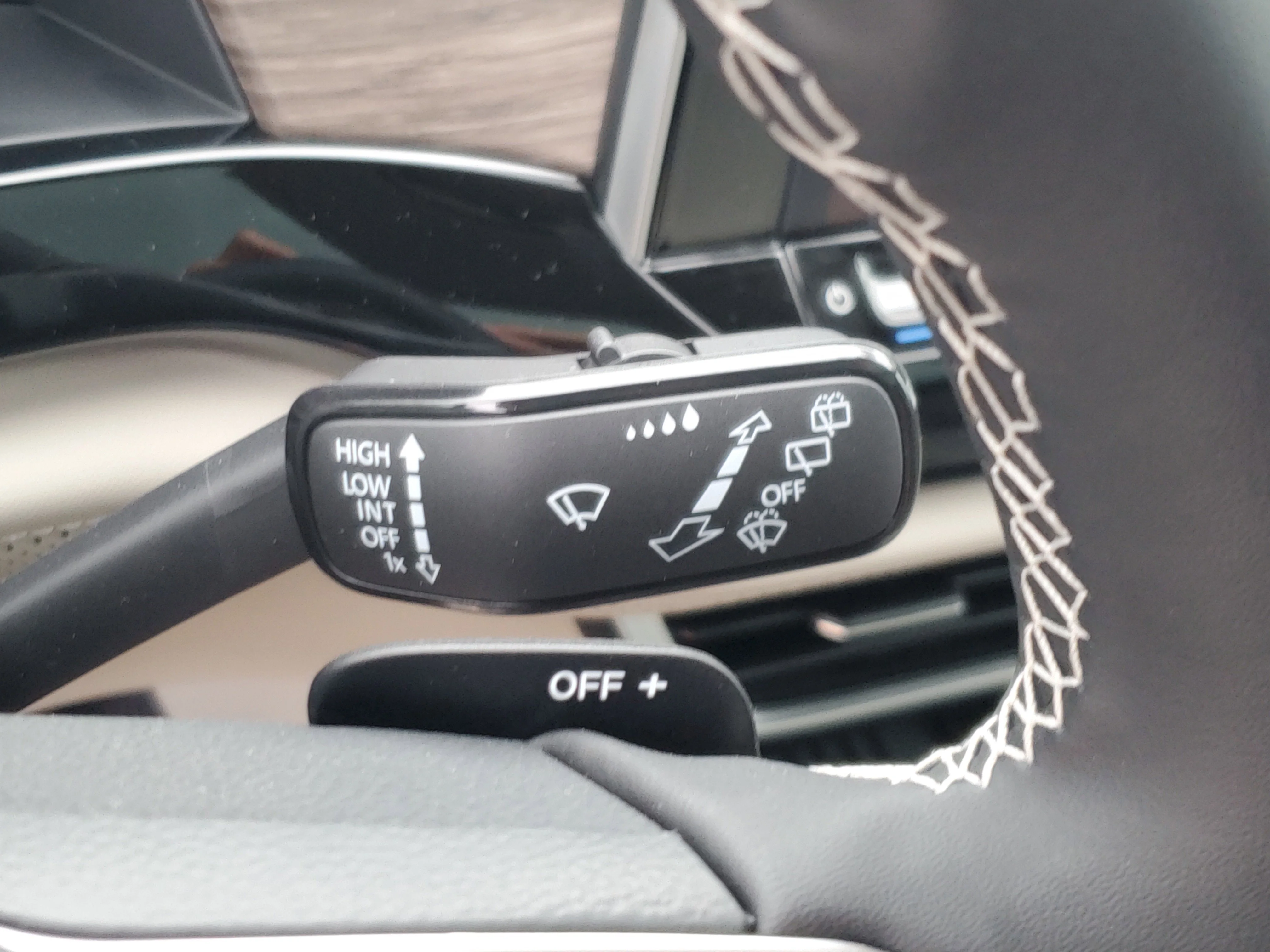 New 2026 Black Volkswagen 2.0T SEL image 31