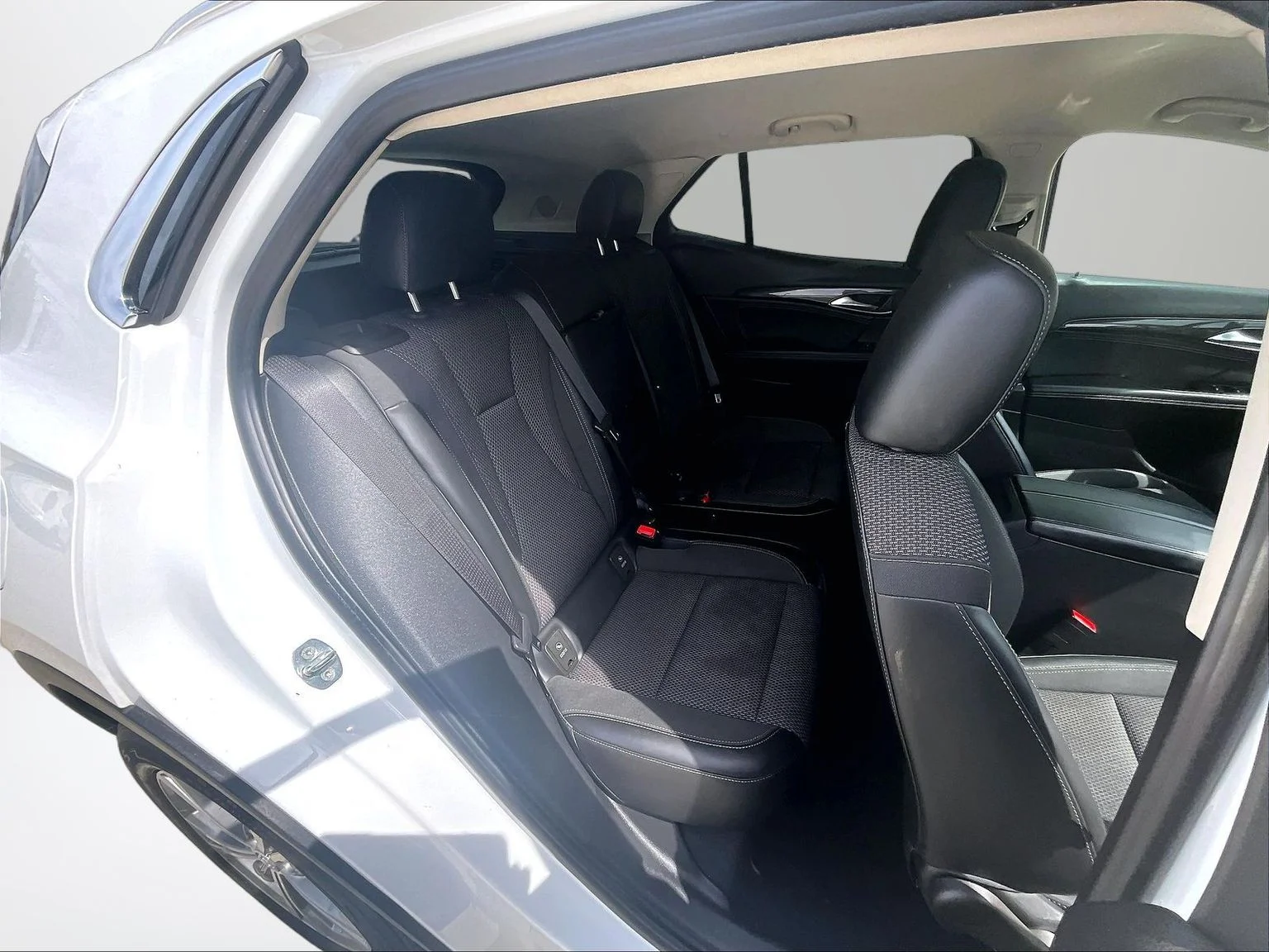 Used 2023 White Buick Preferred image 27