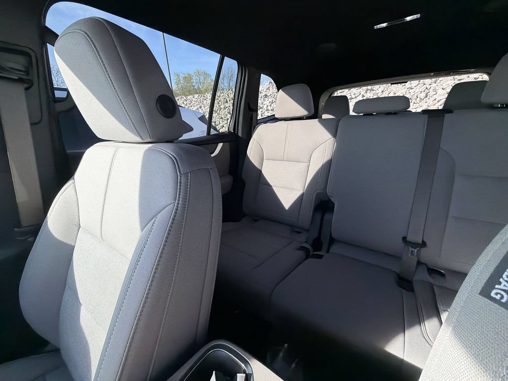 New 2026 Sterling Metallic GMC Elevation image 12