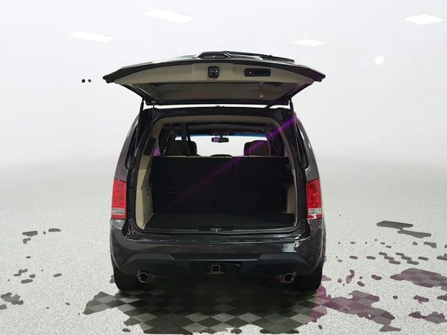 Used 2013 Gray Honda EX-L image 18