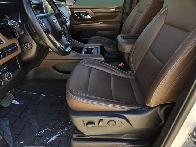 Used 2023 Beige Chevrolet High Country image 20