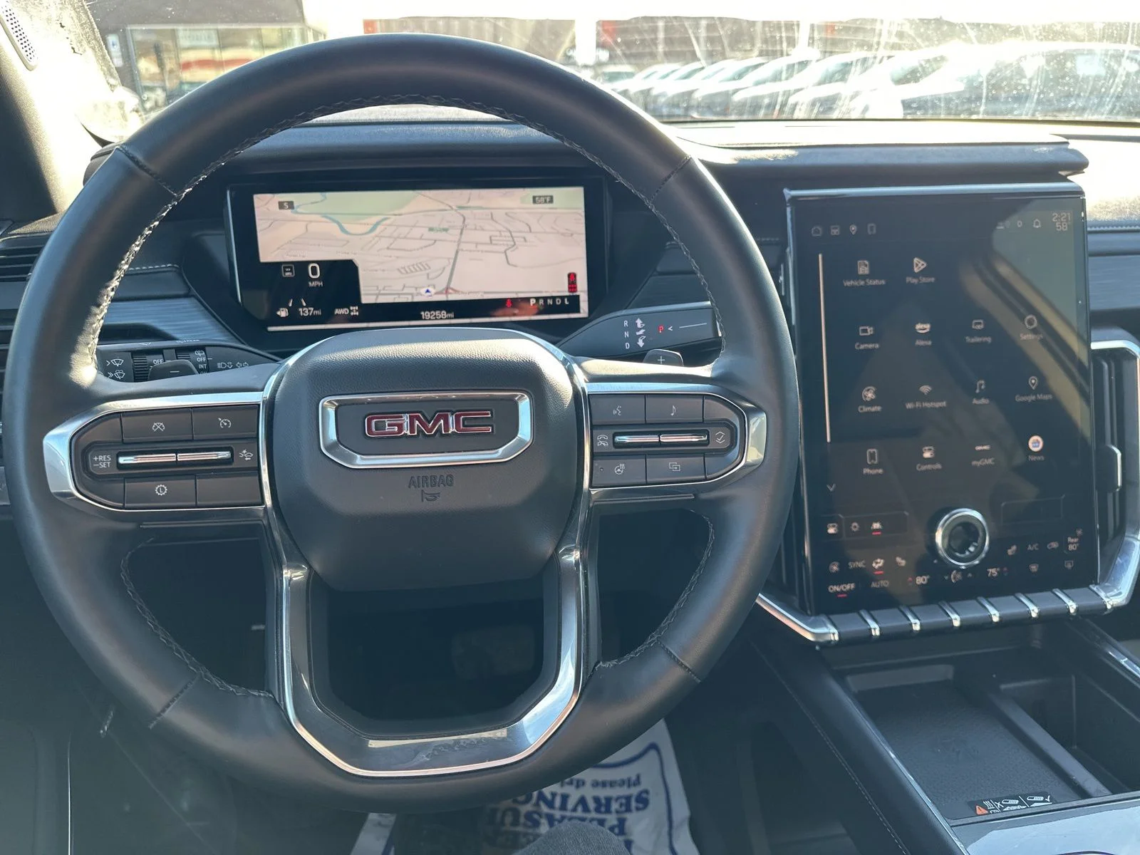 Used 2025 White GMC Elevation image 30