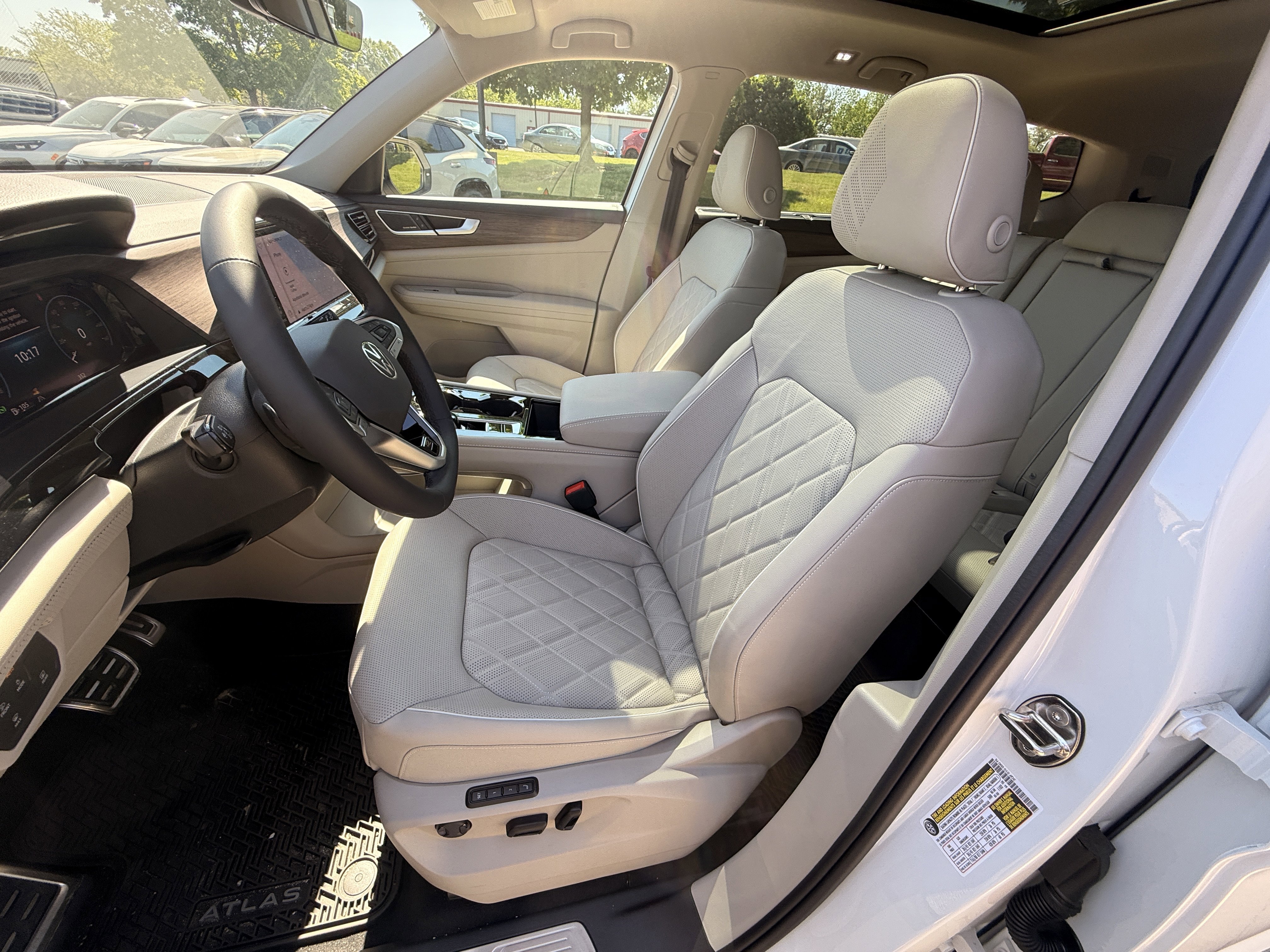 New 2026 Opal White Pearl Volkswagen 2.0T SEL Premium R-Line image 26