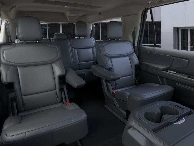 New 2026 Star White Metallic Tri-Coat Ford Active image 34