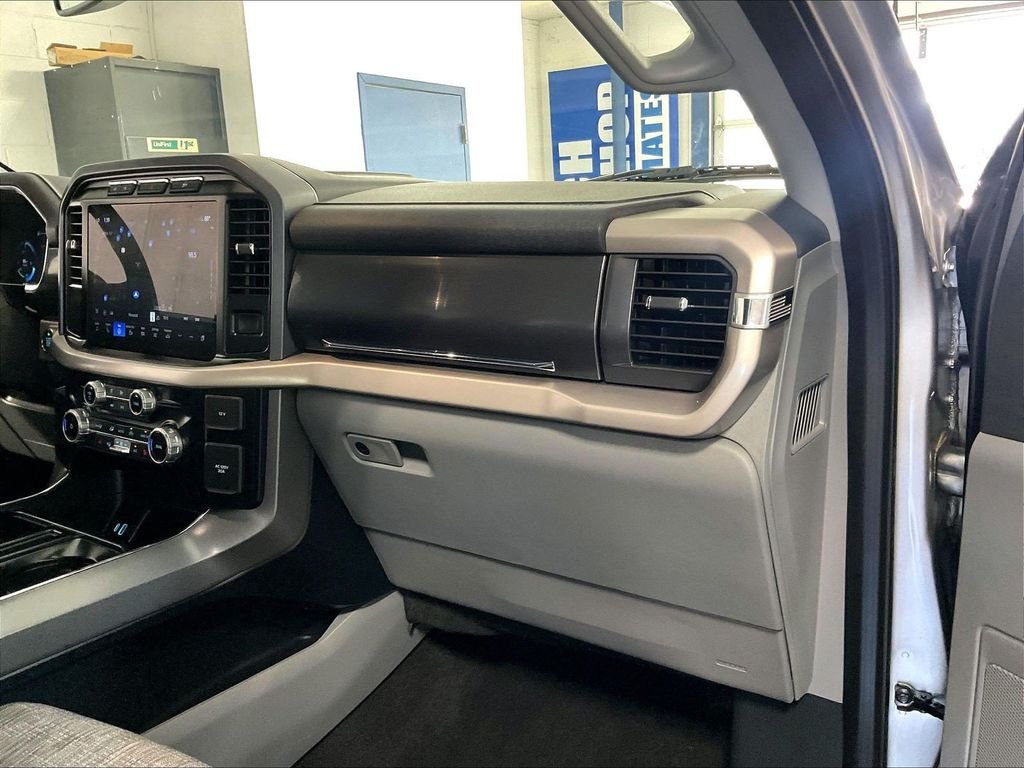 Used 2023 Silver Ford XLT image 13