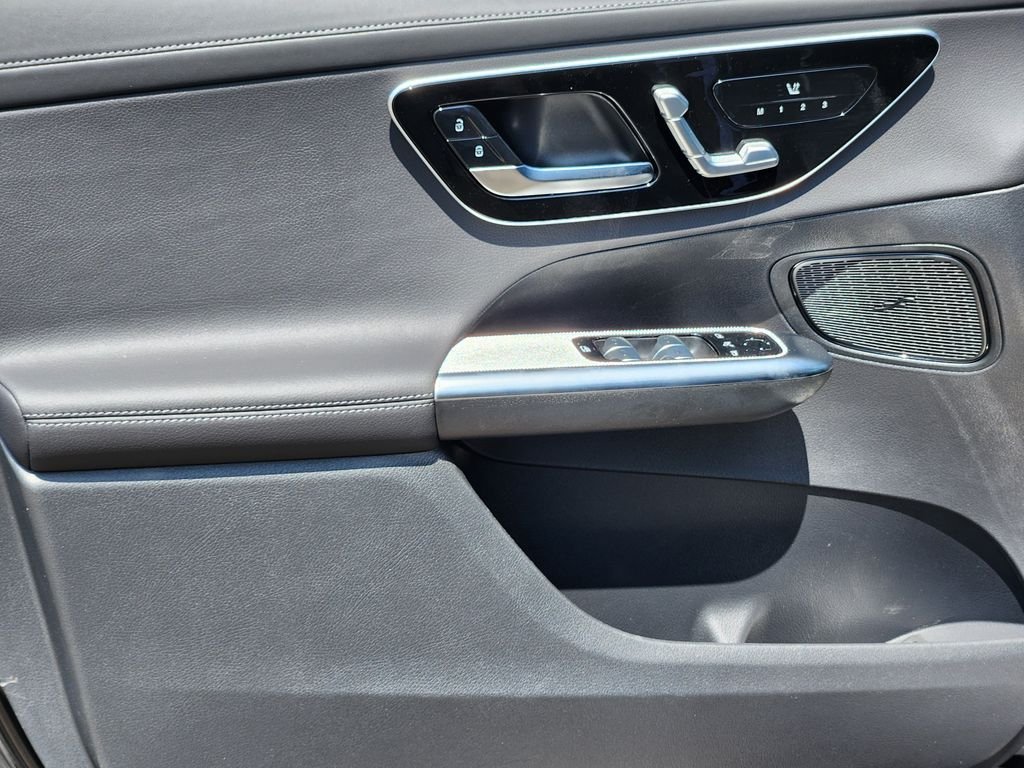 New 2027 Black Mercedes-Benz GLC 300 4MATIC® image 12