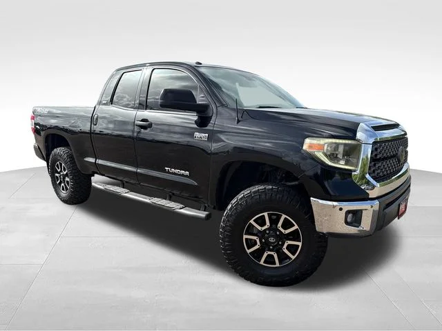 Used 2018 Black Toyota SR5 image 1