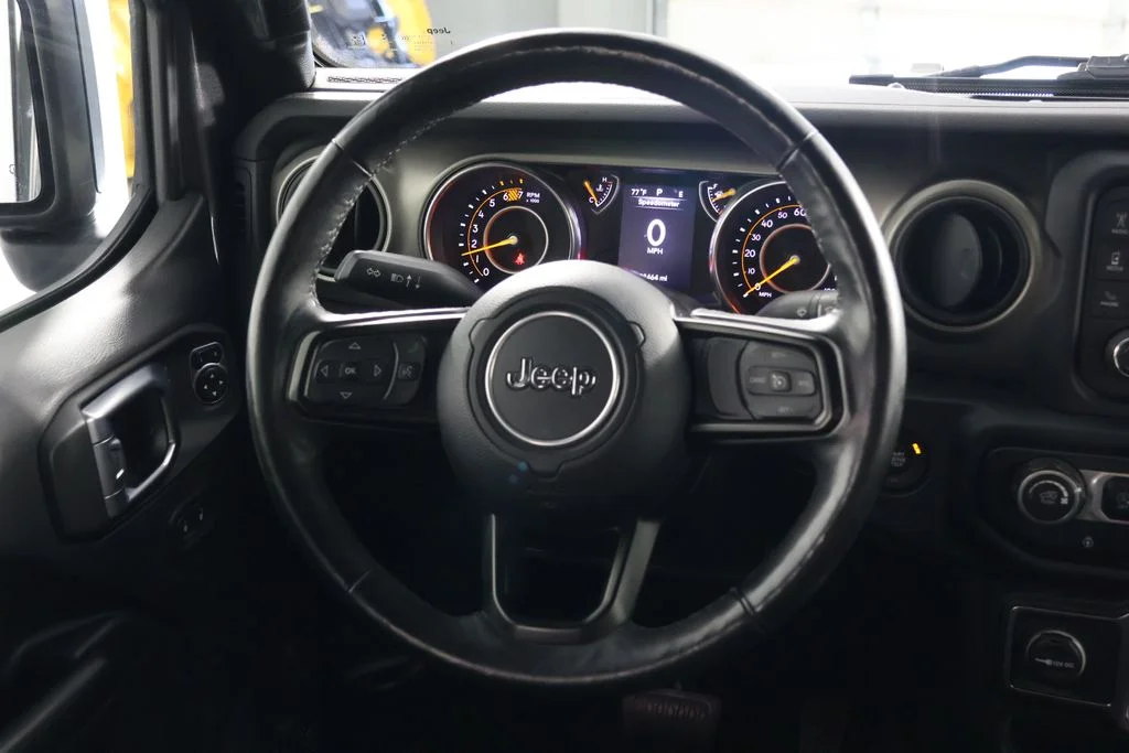 Used 2018 Gray Jeep Unlimited Sport S image 10