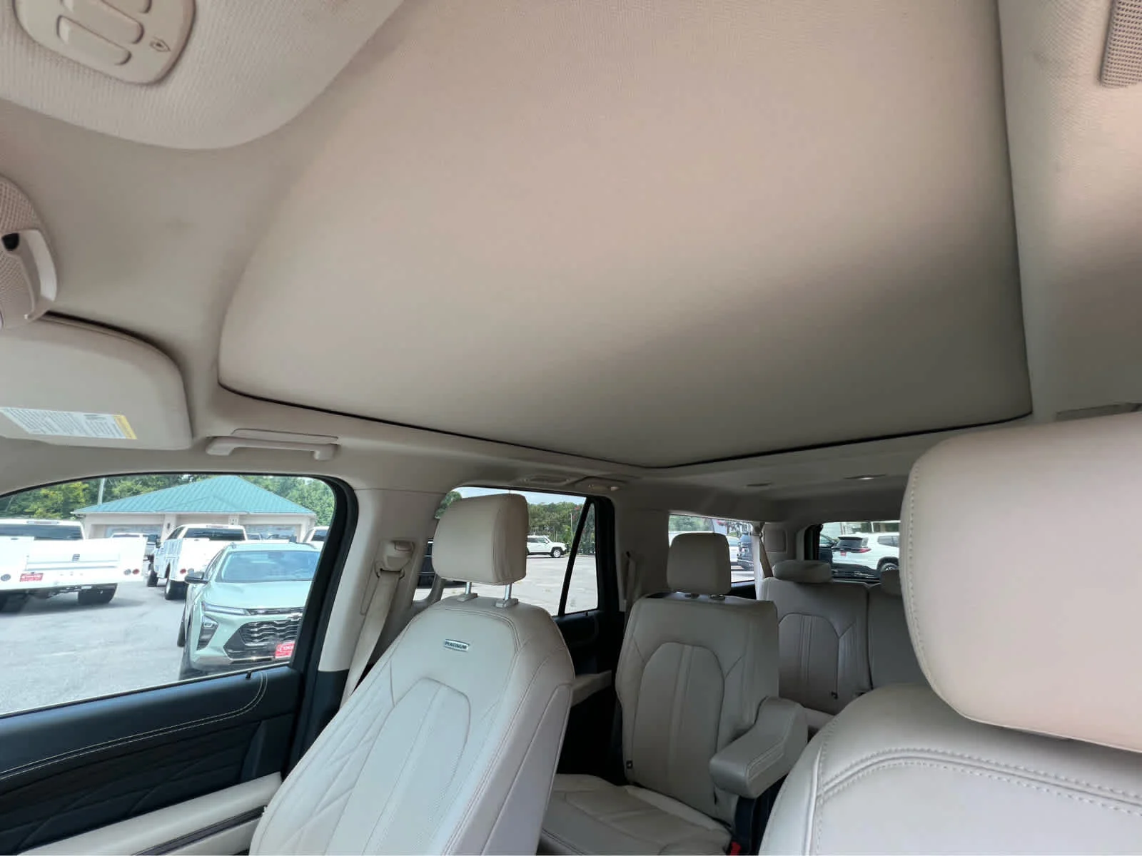 Used 2022 Blue Ford Platinum image 12