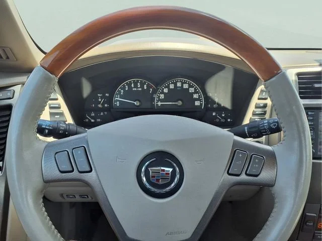 Used 2005 Crimson Pearl Cadillac Y image 10