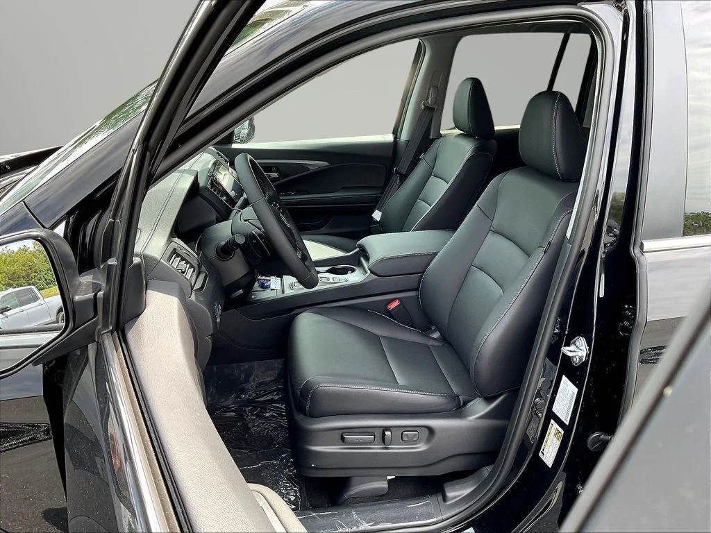 New 2026 Crystal Black Pearl Honda RTL image 18