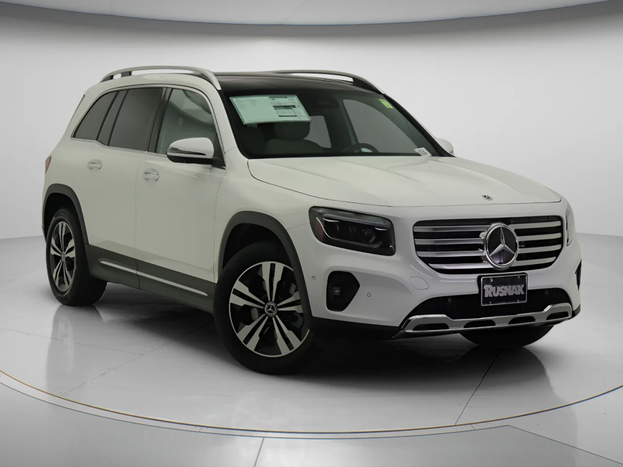 New 2026 Polar White Mercedes-Benz GLB 250 image 13