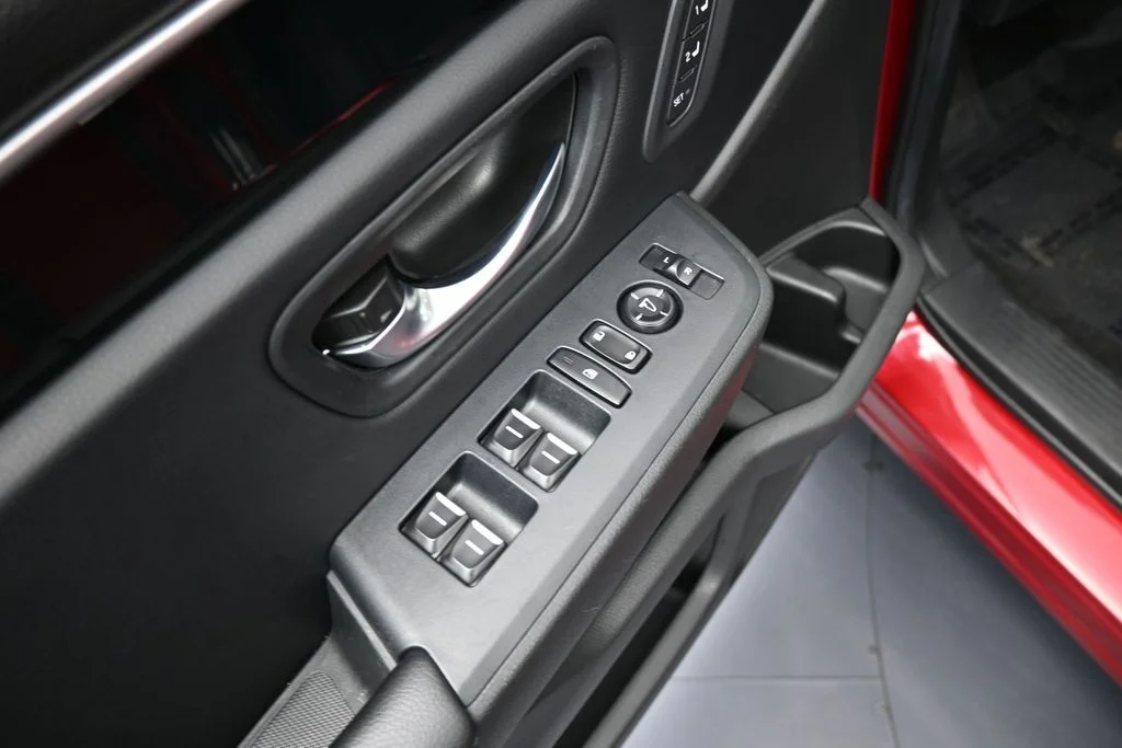 Used 2024 Radiant Red Metallic II Honda Touring image 13