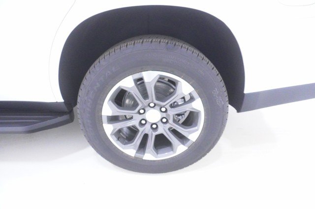 New 2027 Summit White Chevrolet LS image 10