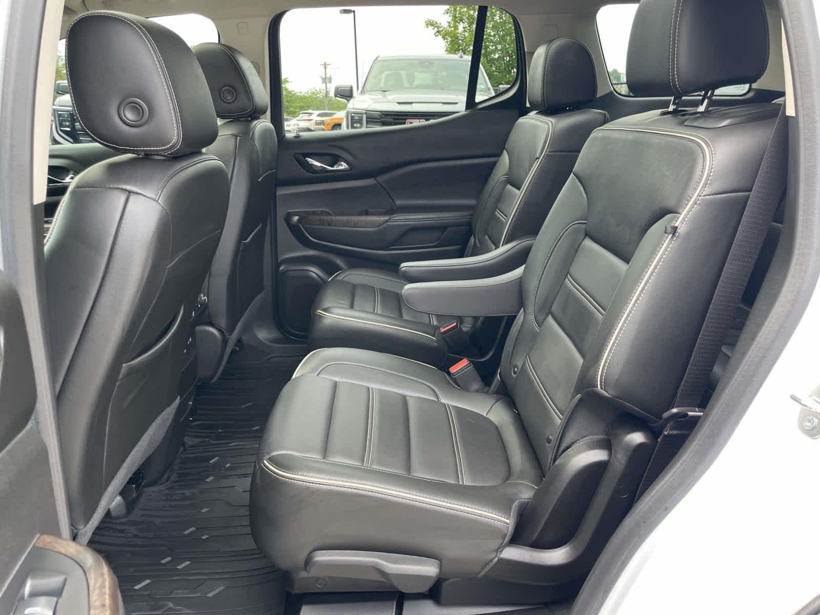 Used 2023 WHITE FROST TRICOAT GMC Denali image 24