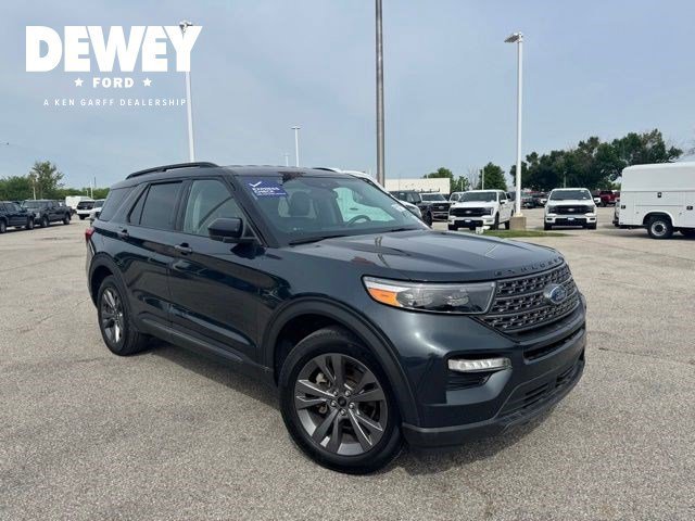 2022 Ford Explorer XLT 4WD's photo