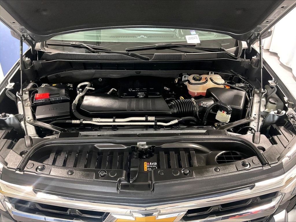 Used 2023 Gray Chevrolet LT image 29