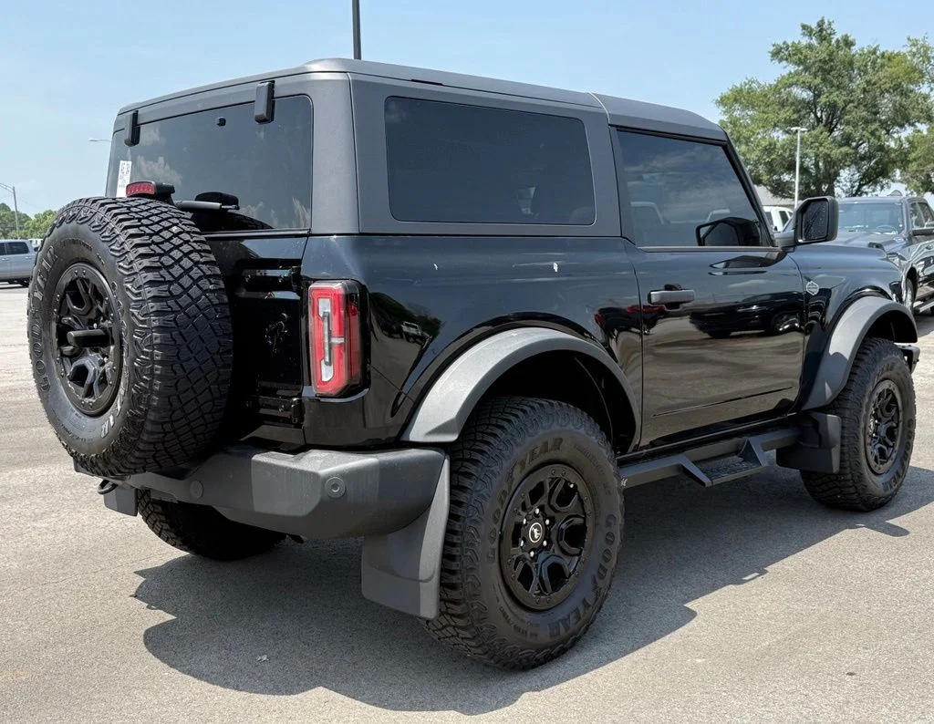 Used 2024 Black Ford Wildtrak image 8