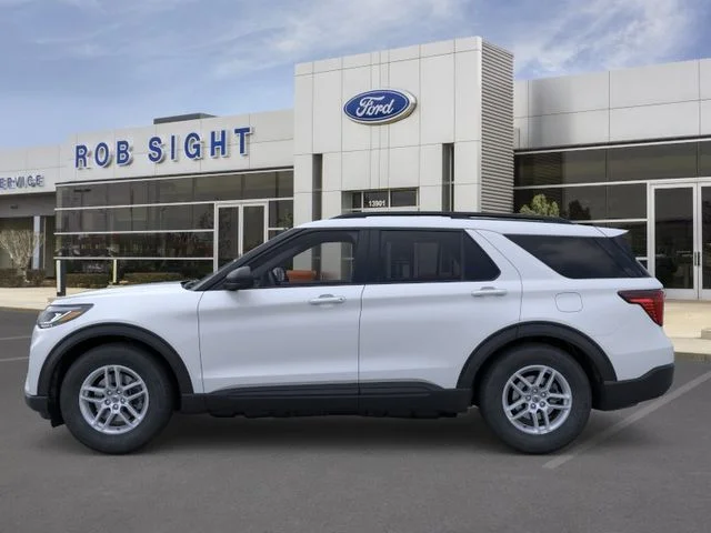 New 2026 Space White Metallic Ford Active image 3