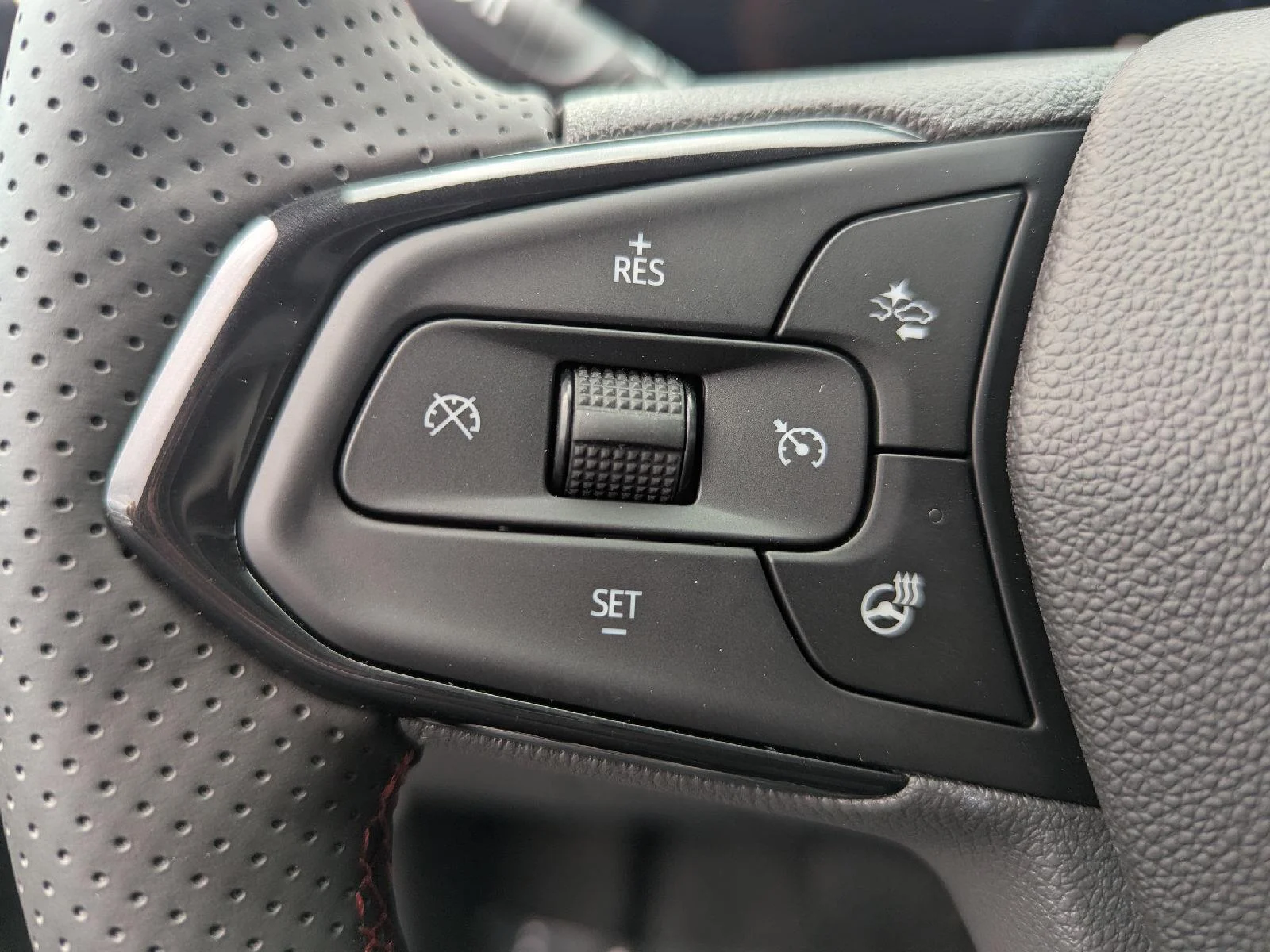 2026 Chevrolet Trax RS - Photo 40