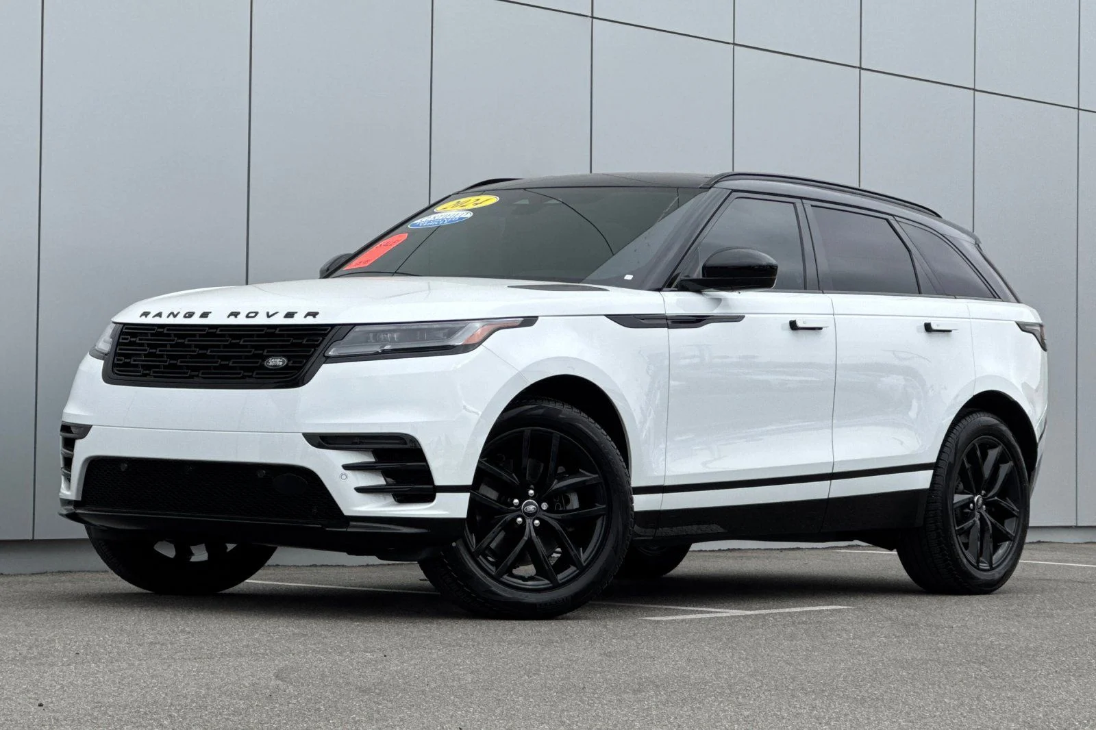 2024 Land Rover Range Rover Velar P250 Dynamic SE's photo