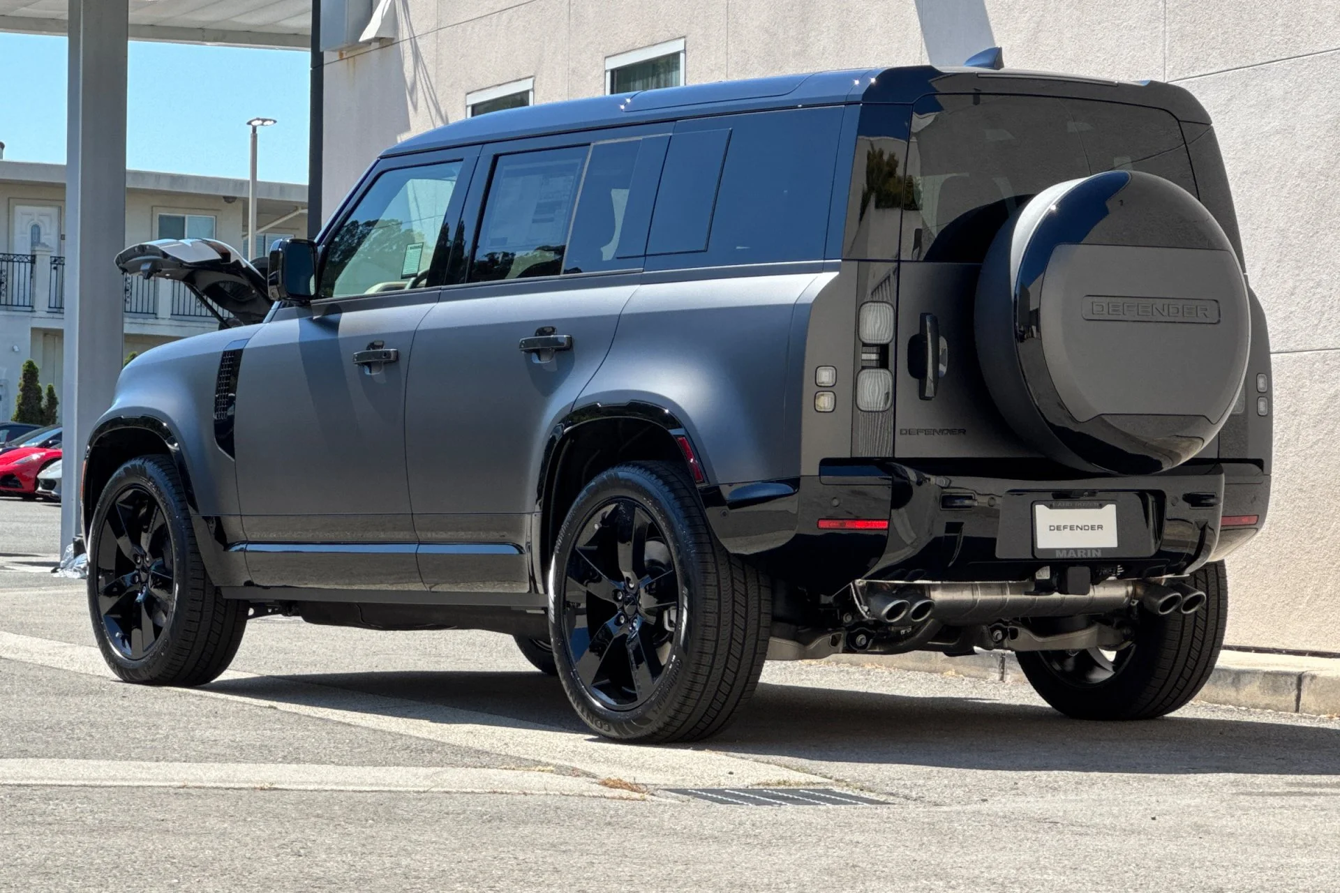 New 2026 Carpathian Grey Land Rover X-Dynamic SE image 6