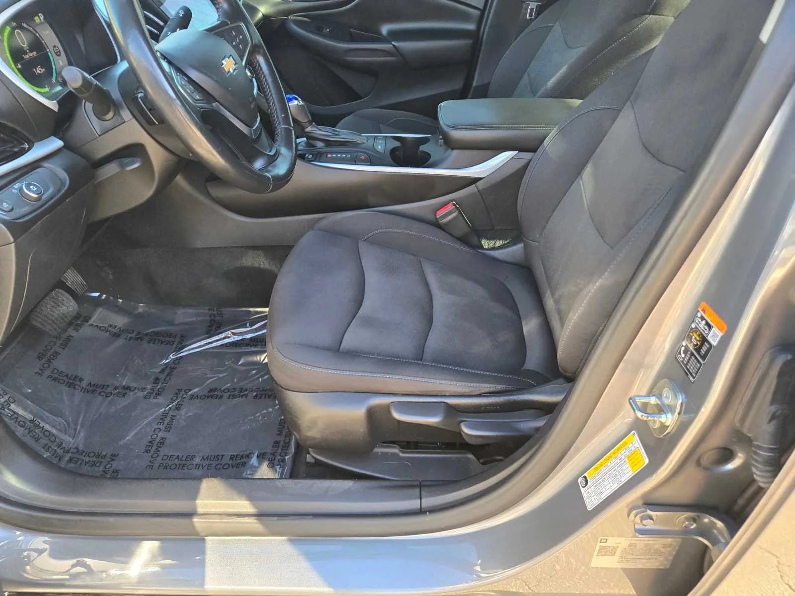 2019 Chevrolet Volt LT - Photo 22