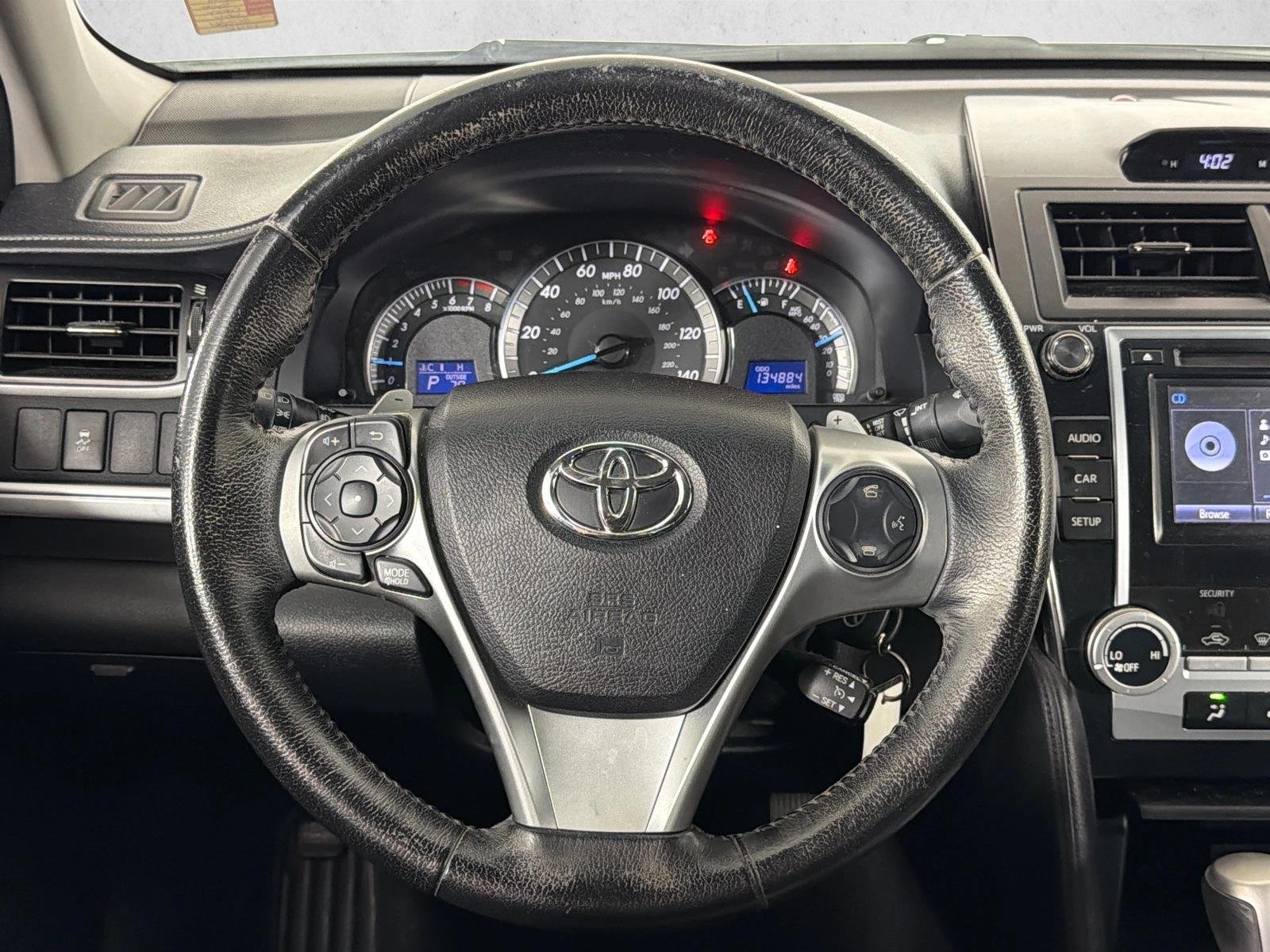Used 2014 Super White Toyota SE image 23