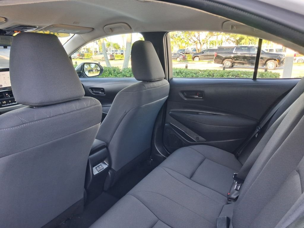 Used 2025 White Toyota LE image 13