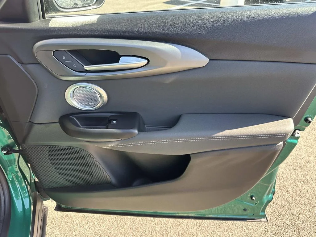 2025 Alfa Romeo Tonale Base - Photo 13