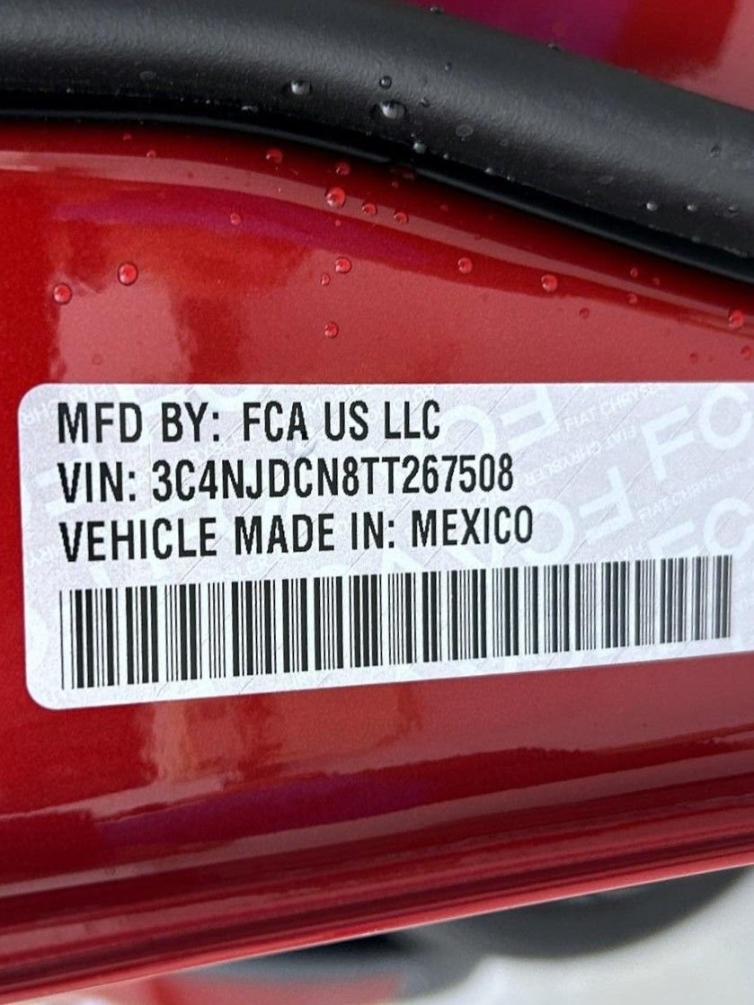 New 2026 Red Hot Pearl-Coat Exterior Paint Jeep Limited image 25