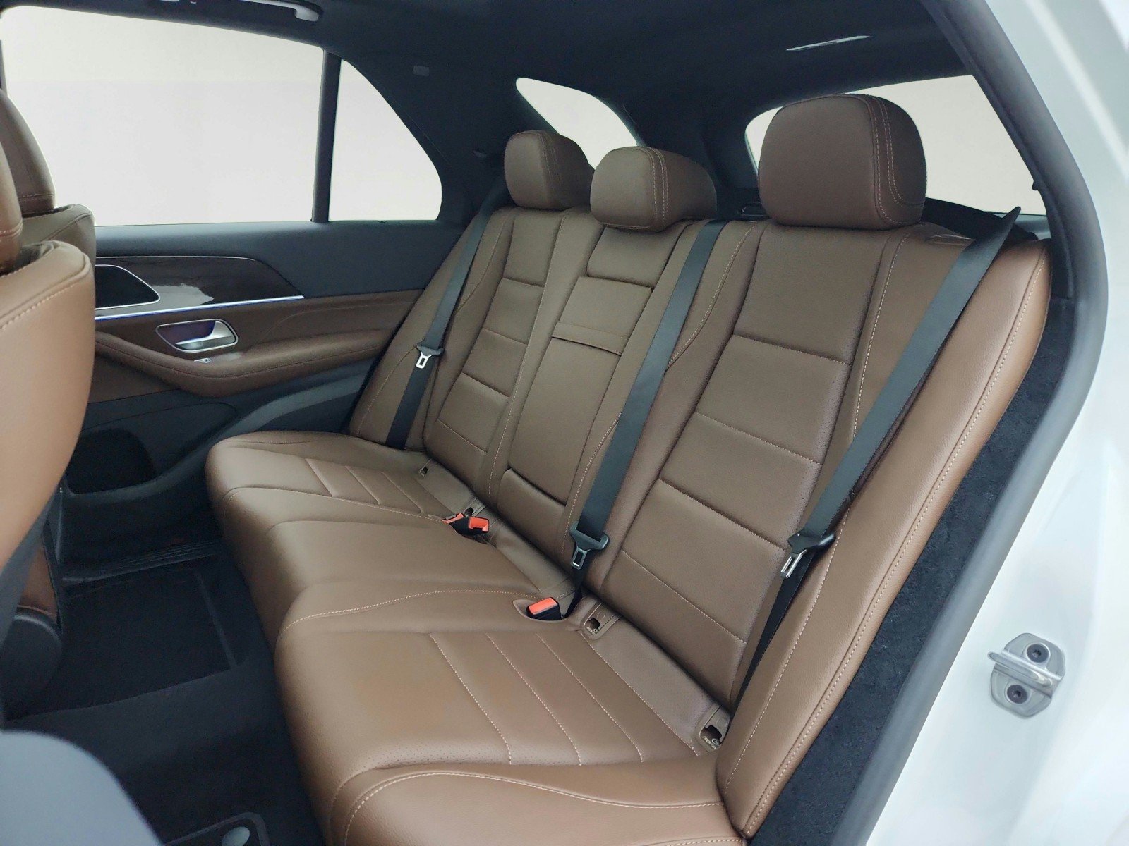 New 2026 Polar White Mercedes-Benz GLE 350 4MATIC® SUV image 24