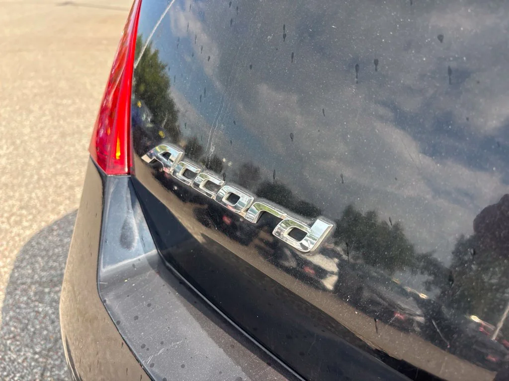 Used 2010 Black Honda EX-L image 14