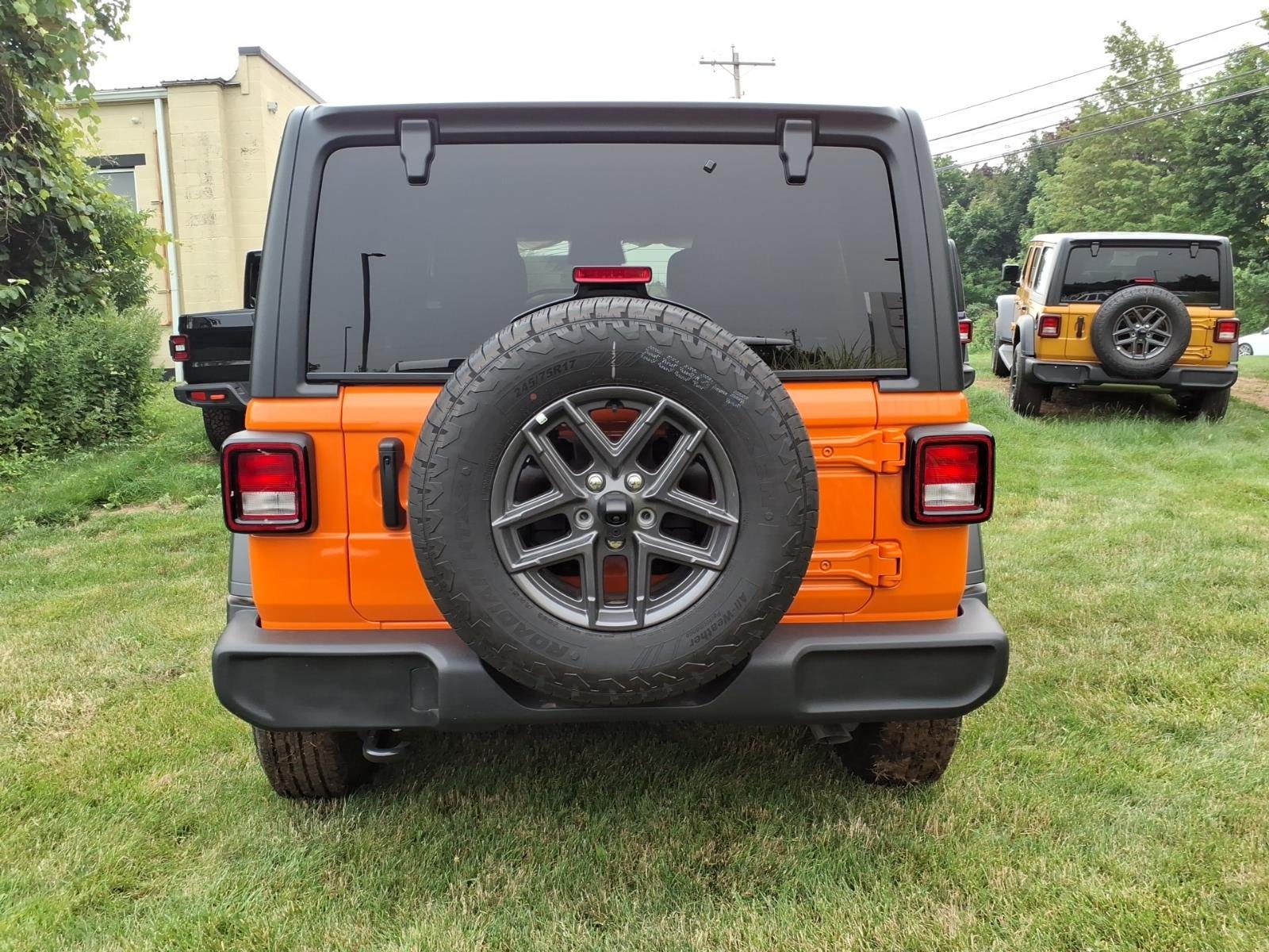 New 2026 Joose Exterior Paint Jeep Sport S image 4