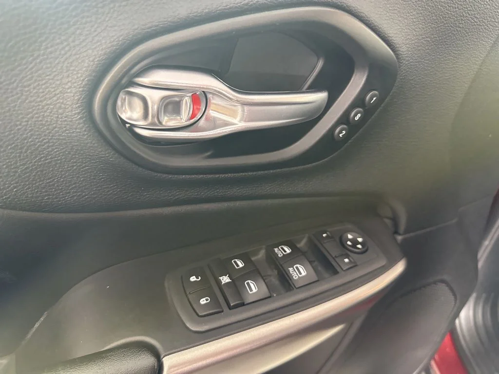 Used 2020 Red Jeep Limited image 17